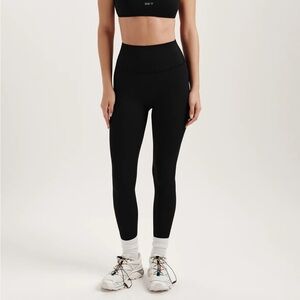 SET Active Airluxe Breathe Leggings Onyx Size S